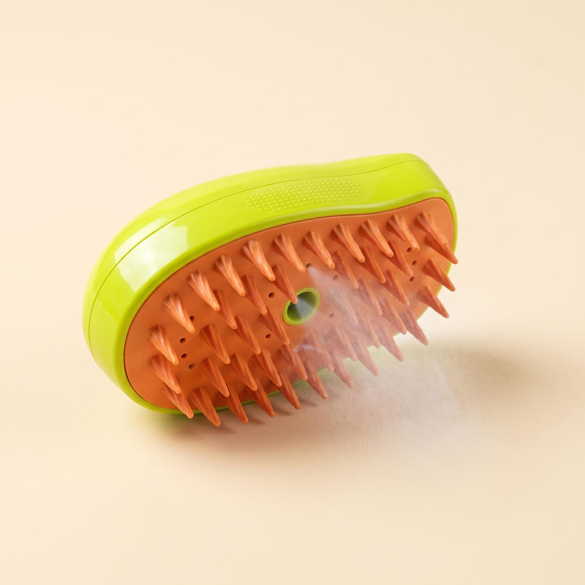 Steam dog brush with mist spray – Green